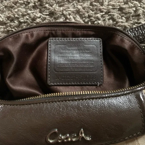 COACH Ashley Signature Hobo Handbag, Tan, Good Condition. Minor flaws. - Picture 5 of 5